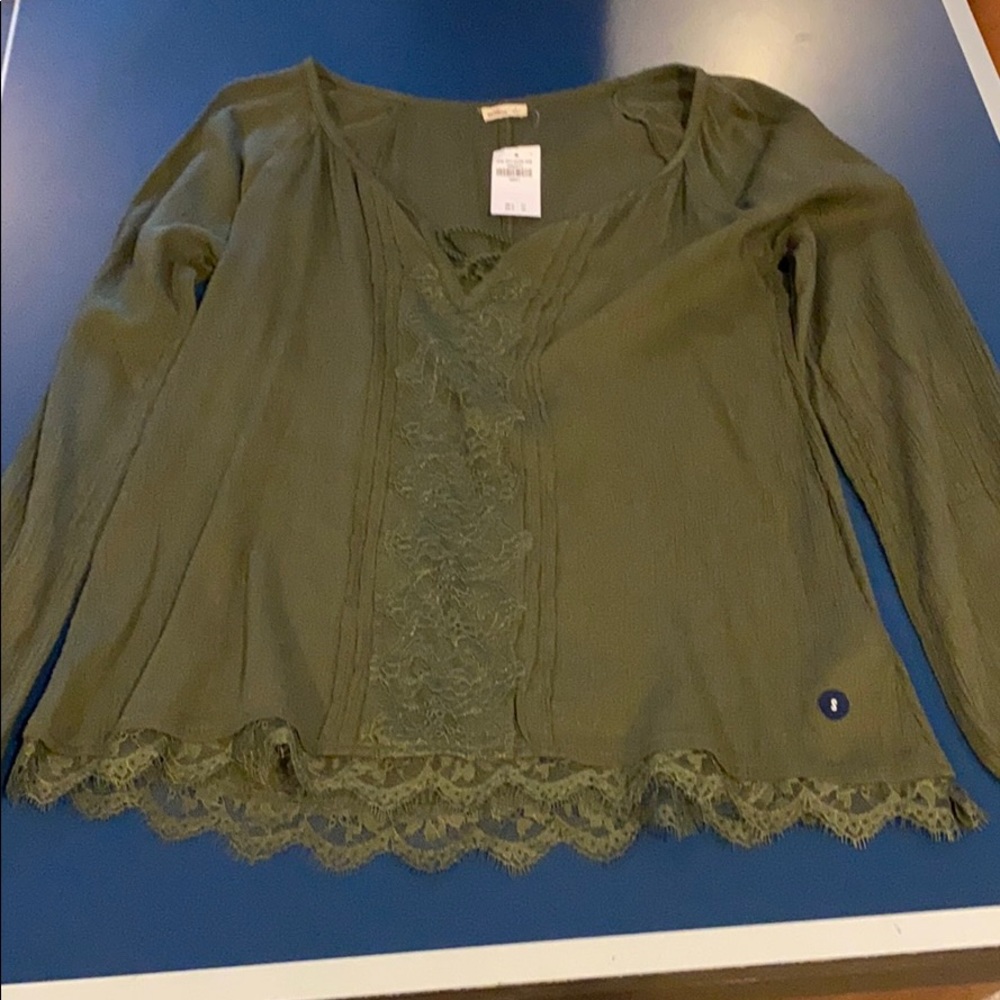 Hollister long sleeve shirt